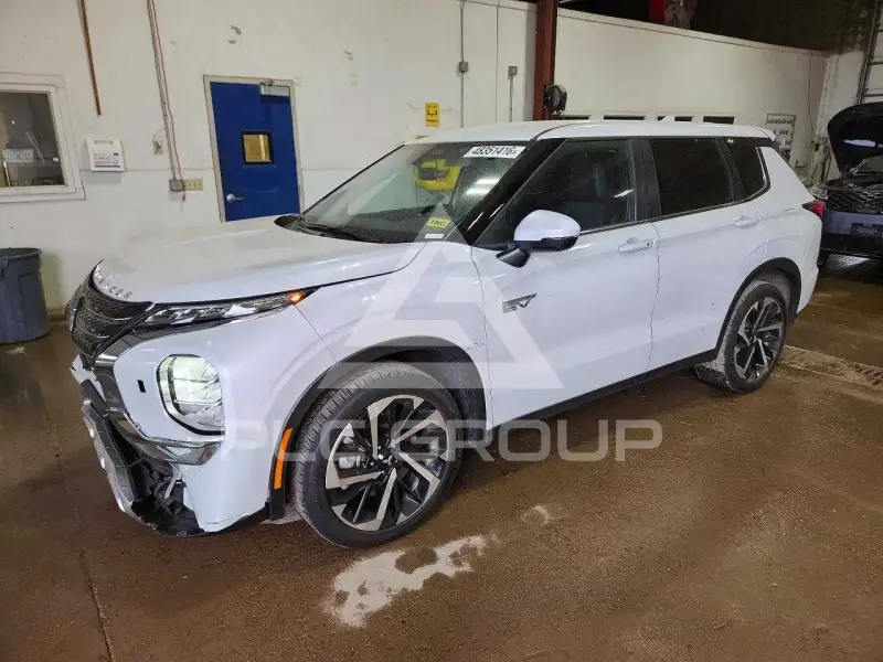 2025 Mitsubishi OUTLANDER фото