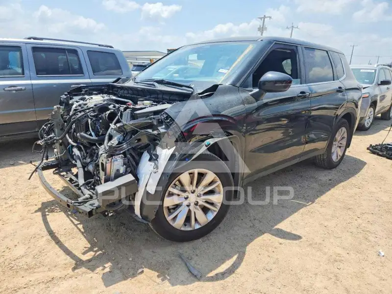 2025 Mitsubishi OUTLANDER photo