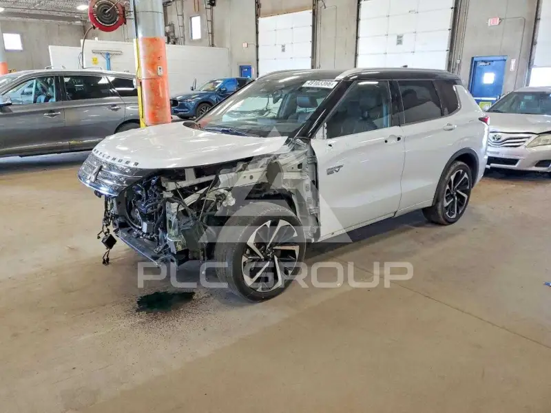 2025 Mitsubishi OUTLANDER фото