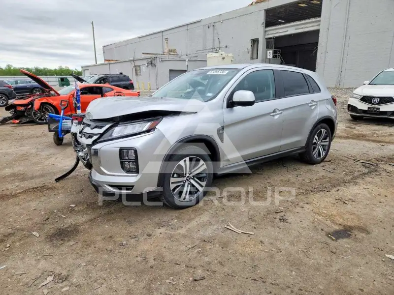2025 Mitsubishi OUTLANDER фото