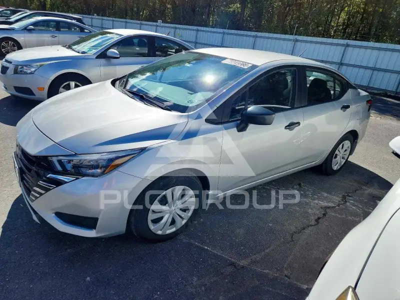 2025 Nissan VERSA фото