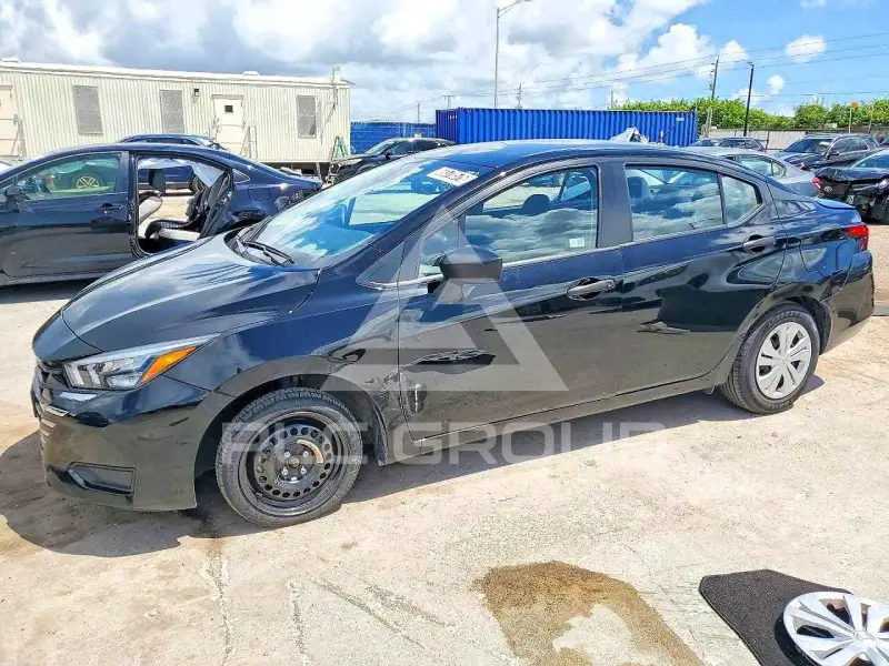 2025 Nissan VERSA фото