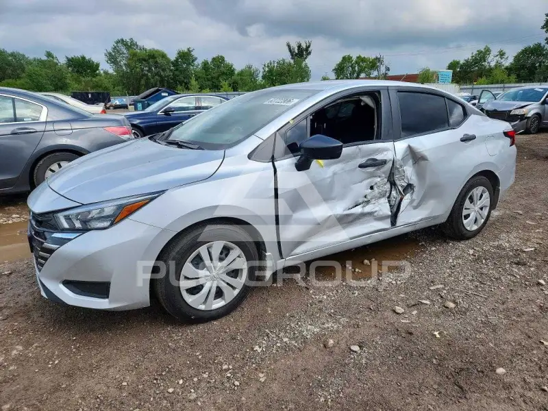 2025 Nissan VERSA photo