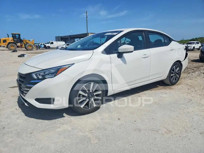 2025 Nissan VERSA фото