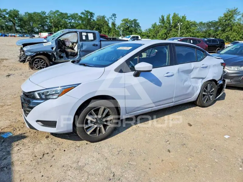 2025 Nissan VERSA фото