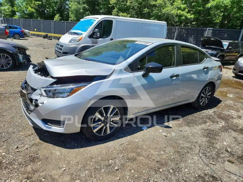 2025 Nissan VERSA photo