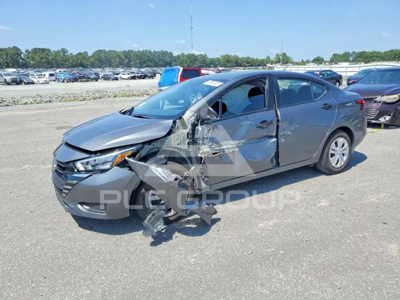 2025 Nissan VERSA photo