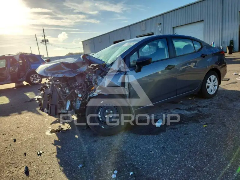 2025 Nissan VERSA photo