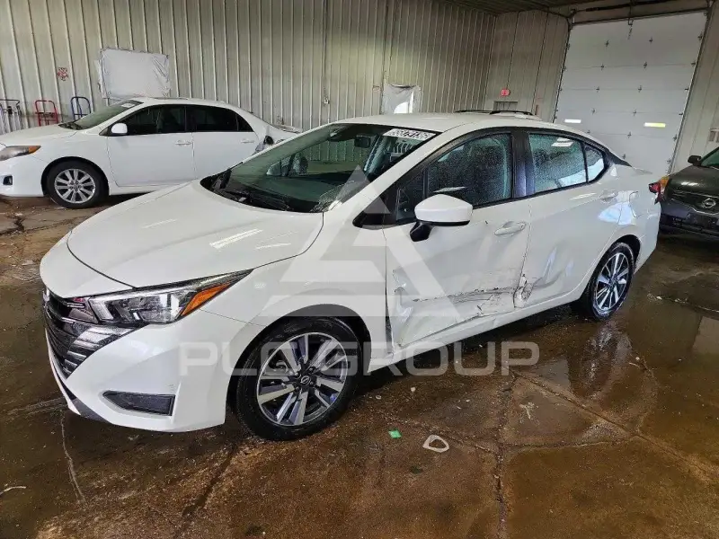 2025 Nissan VERSA photo