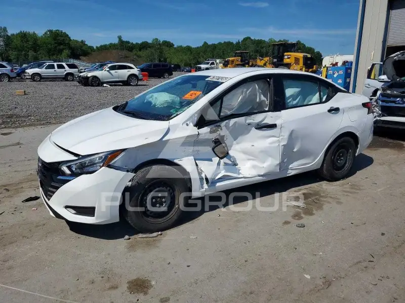 2025 Nissan VERSA photo