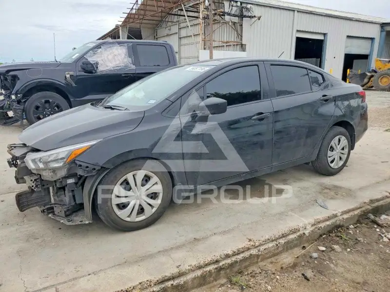 2025 Nissan VERSA photo