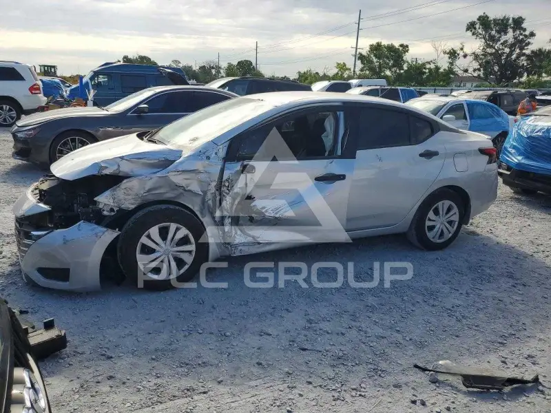 2025 Nissan VERSA photo