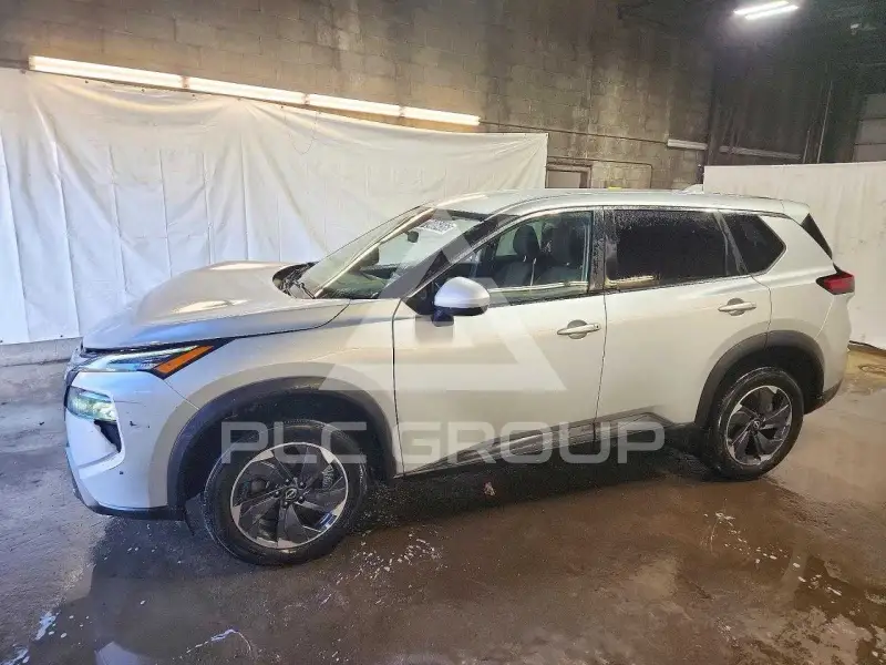 2025 Nissan ROGUE photo