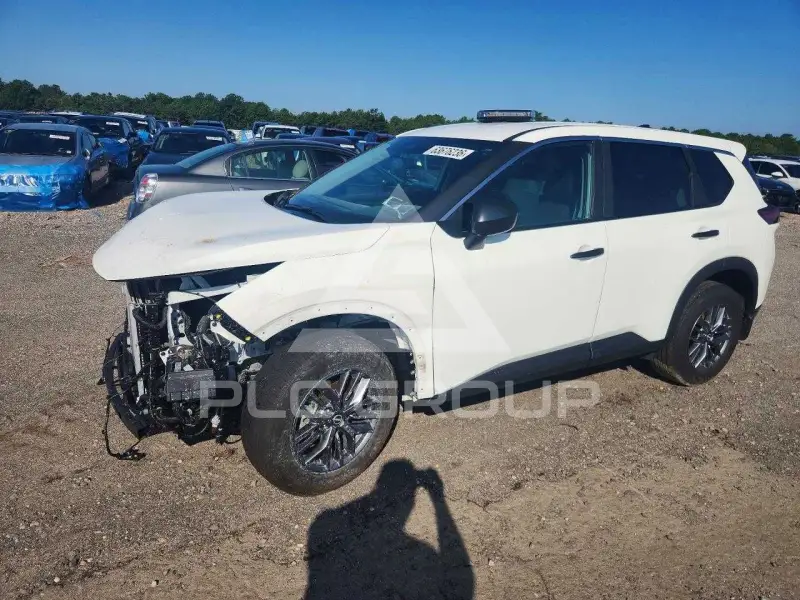 2025 Nissan ROGUE photo