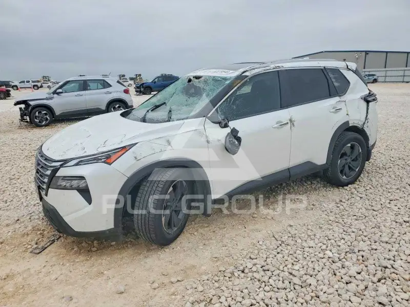 2025 Nissan ROGUE photo