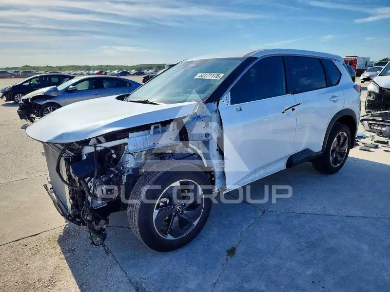 2025 Nissan ROGUE photo