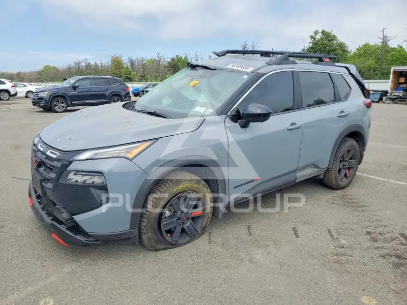 2025 Nissan ROGUE photo