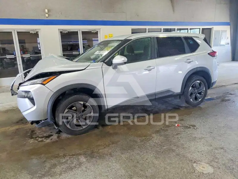 2025 Nissan ROGUE photo