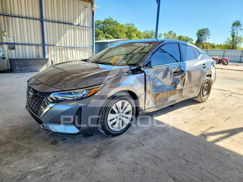 2025 Nissan SENTRA photo