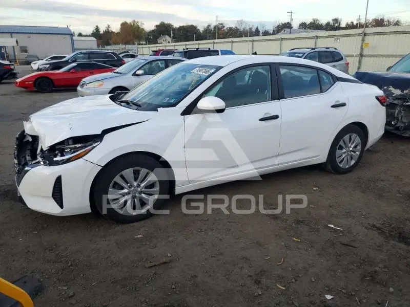 2025 Nissan SENTRA photo