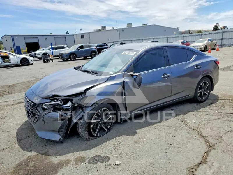 2025 Nissan SENTRA photo
