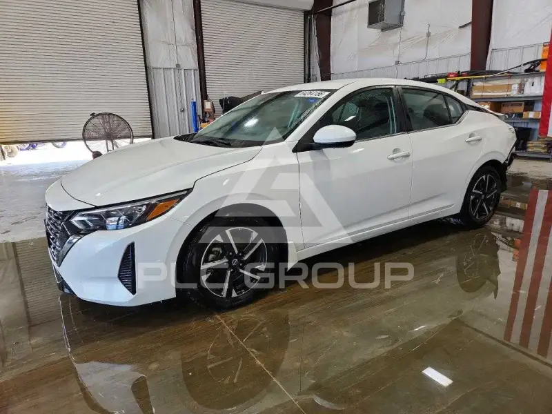 2025 Nissan SENTRA photo