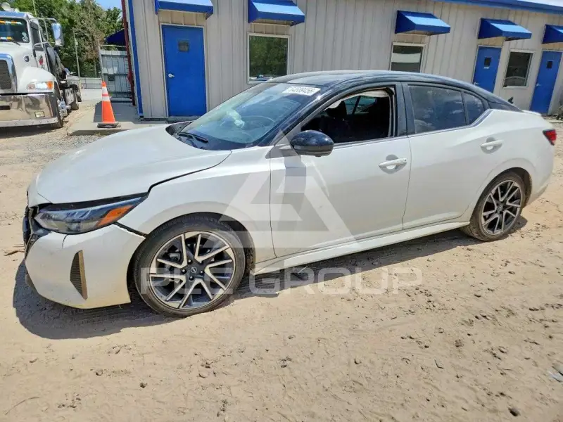 2025 Nissan SENTRA photo