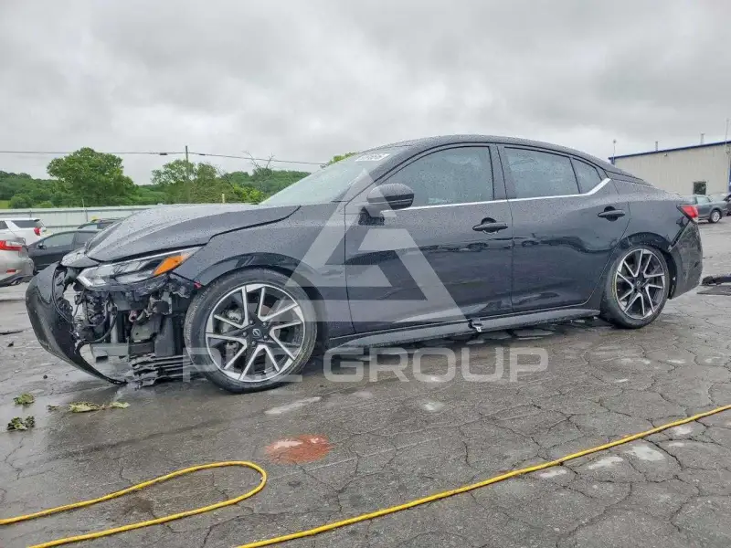 2025 Nissan SENTRA photo