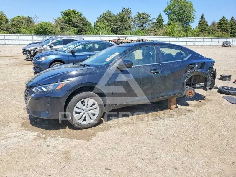 2025 Nissan SENTRA photo