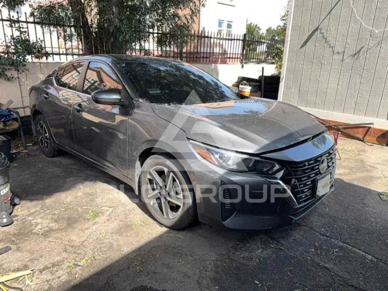 2025 Nissan SENTRA photo