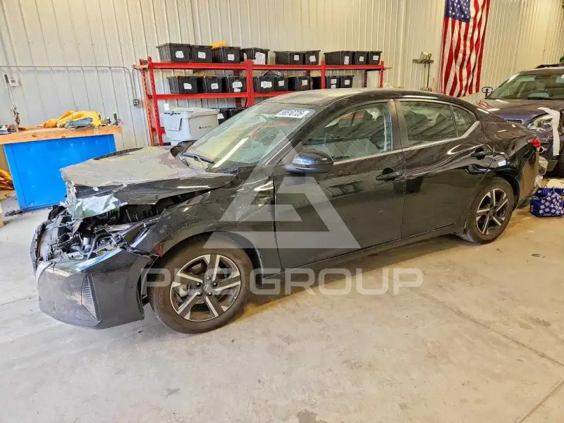 2025 Nissan SENTRA photo