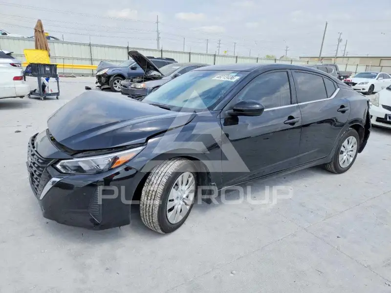 2025 Nissan SENTRA photo