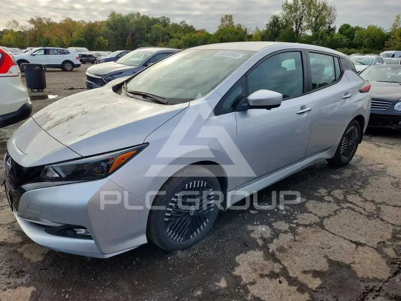 2025 Nissan LEAF фото