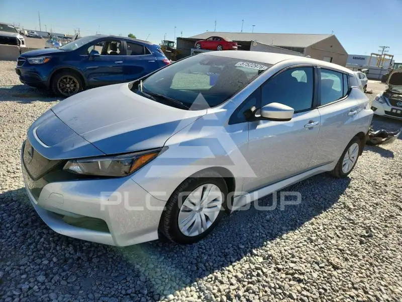 2025 Nissan LEAF фото