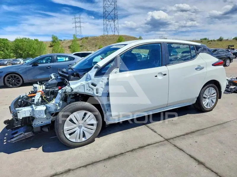 2025 Nissan LEAF фото