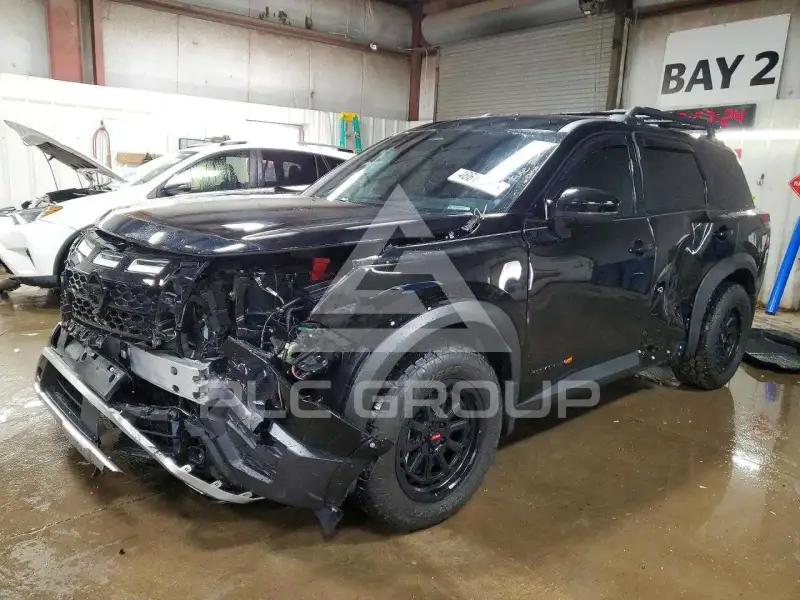 2025 Nissan PATHFINDER фото