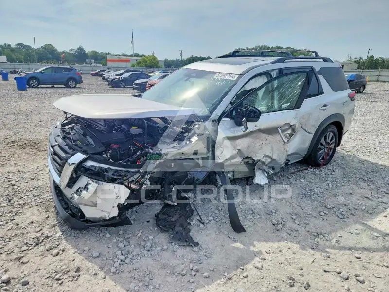 2025 Nissan PATHFINDER photo