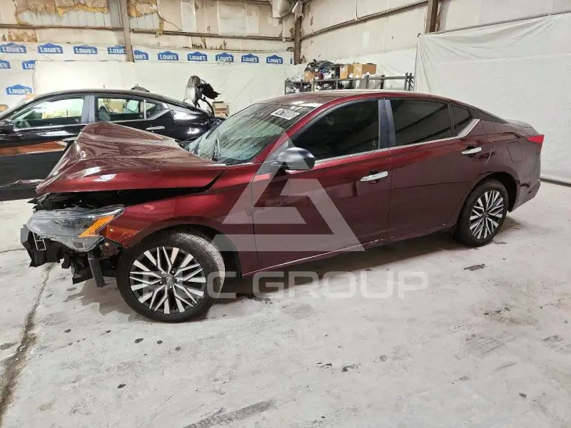 2025 Nissan ALTIMA photo