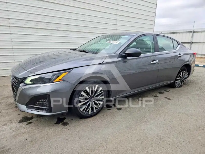 2025 Nissan ALTIMA photo