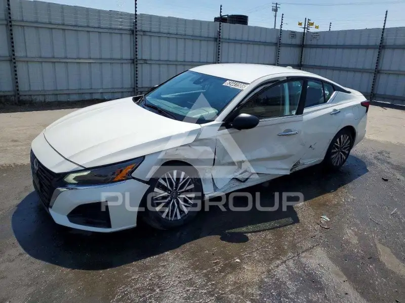 2025 Nissan ALTIMA photo