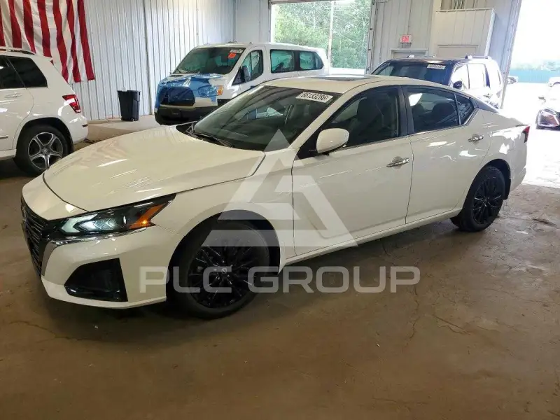 2025 Nissan ALTIMA photo