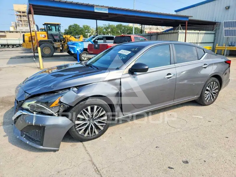 2025 Nissan ALTIMA фото