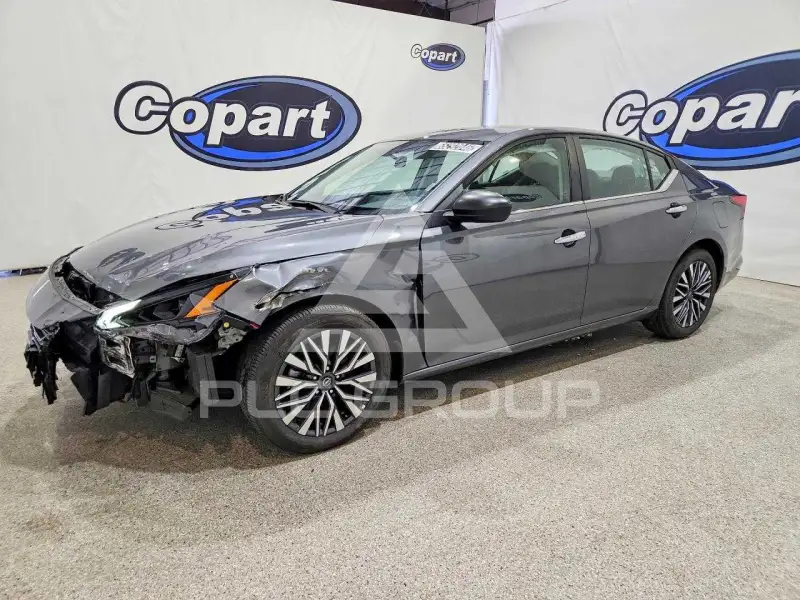 2025 Nissan ALTIMA photo