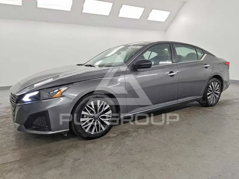 2025 Nissan ALTIMA photo