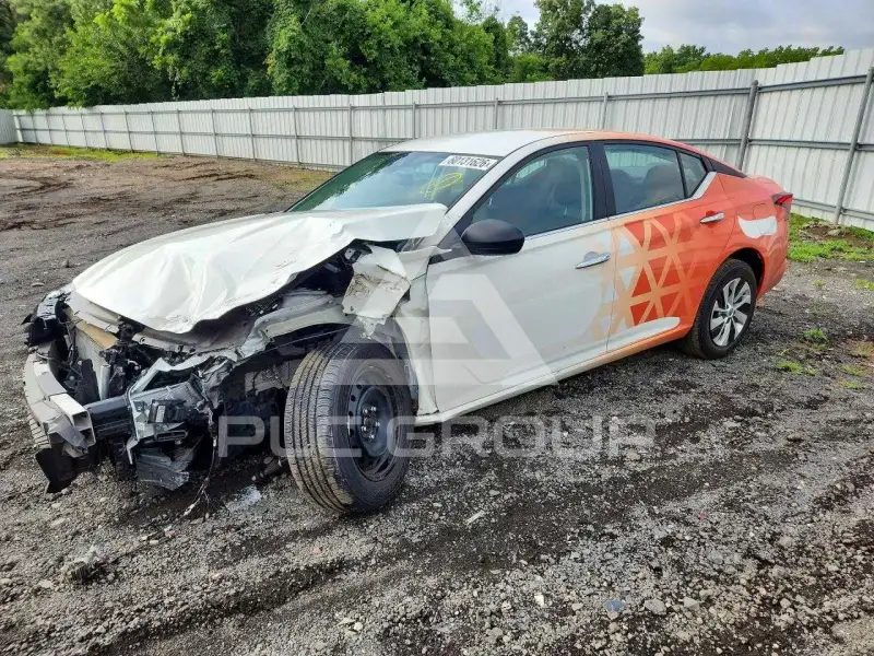 2025 Nissan ALTIMA photo