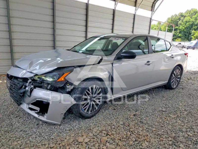 2025 Nissan ALTIMA photo