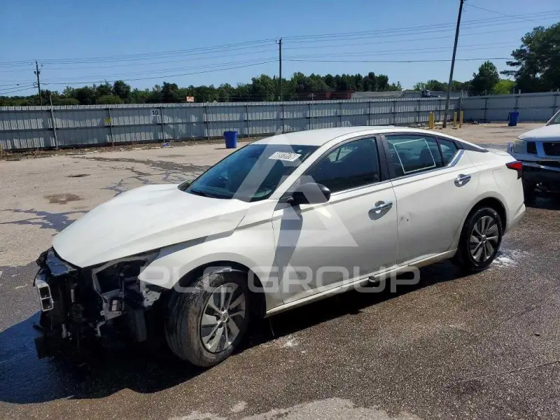 2025 Nissan ALTIMA photo