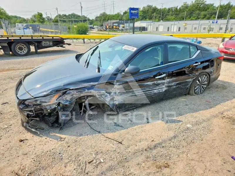 2025 Nissan ALTIMA photo