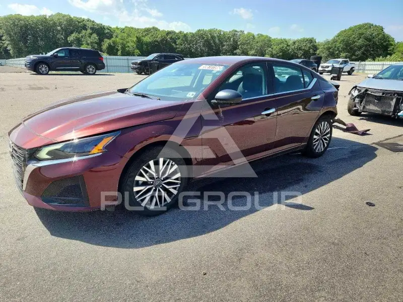 2025 Nissan ALTIMA photo
