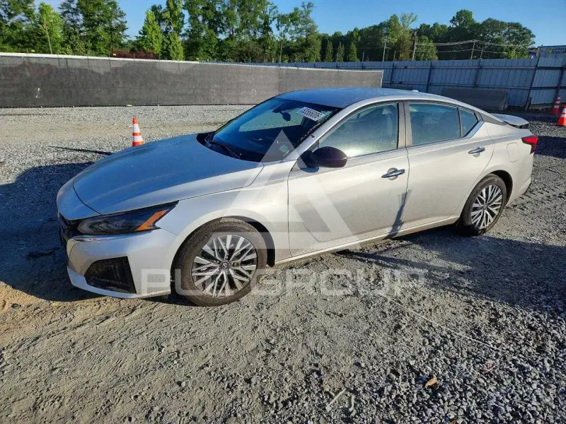 2025 Nissan ALTIMA фото